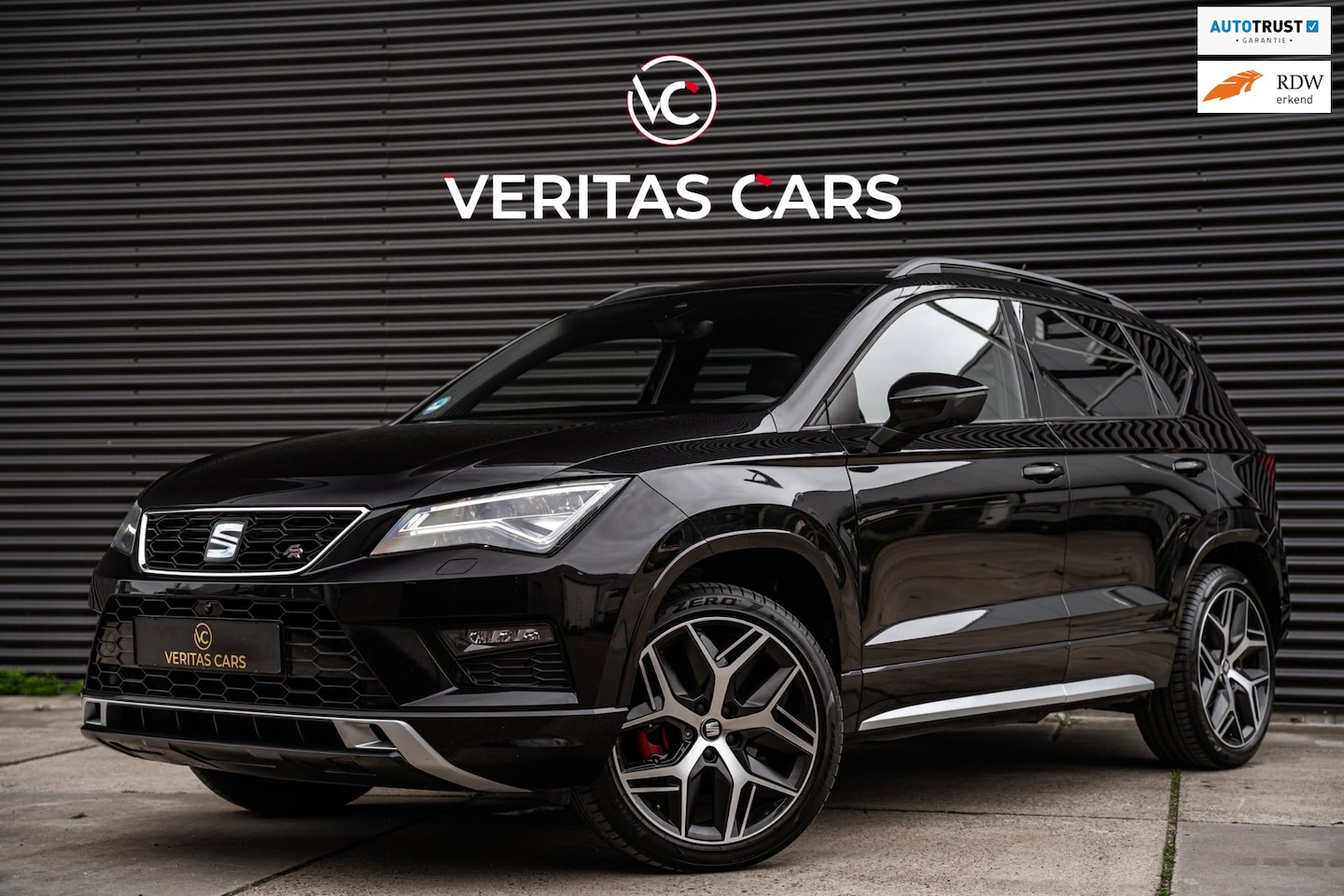 SEAT Ateca - 2.0 EcoTSI FR 4DRIVE 190PK|Pano|360 Camera|Full Led|Blind Spot|CarPlay|Trekhaak e.o. - AutoWereld.nl