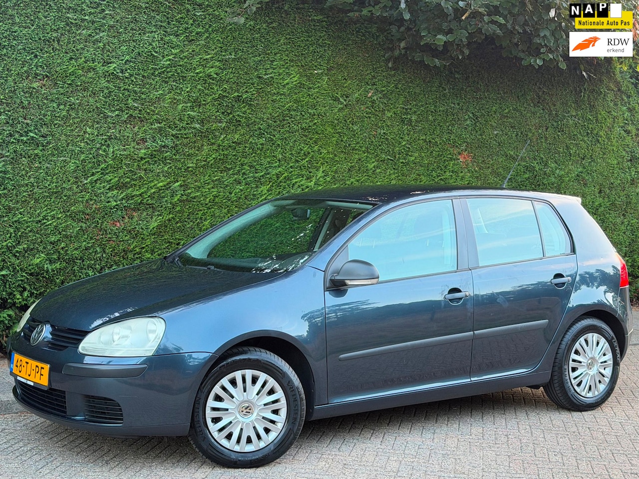 Volkswagen Golf - 1.6 FSI AIRCO/RIJDT GOED/5DRS/NETTE AUTO!!! - AutoWereld.nl