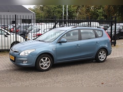 Hyundai i30 CW - 1.6i Dynamic, Airco, Trekhaak