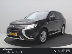 Mitsubishi Outlander - 2.4 PHEV Pure / Stoelverwarming / Navigatie via Android Auto/Apple Carplay / Cruise Contro