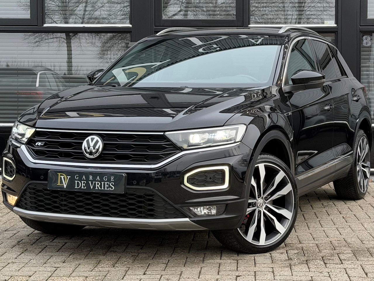 Volkswagen T-Roc - 1.5 TSI DSG Sport R-Line Virtual ACC Full Option Garantie - AutoWereld.nl