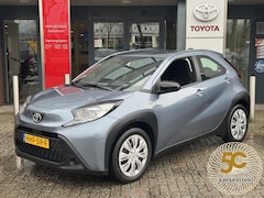 Toyota Aygo X - PLAY AIRCO AD-CRUISE CAMERA APPLE/ANDROID EL-RAMEN/SPIEGELS NL-AUTO