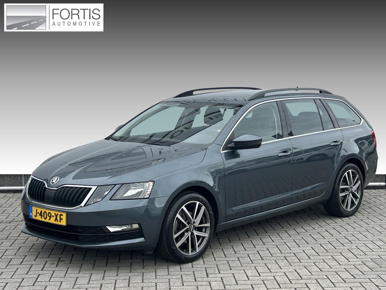 Skoda Octavia Combi - 1.0 TSI 115PK Greentech Business Edition NL-AUTO | NAVI | LEDER - AutoWereld.nl