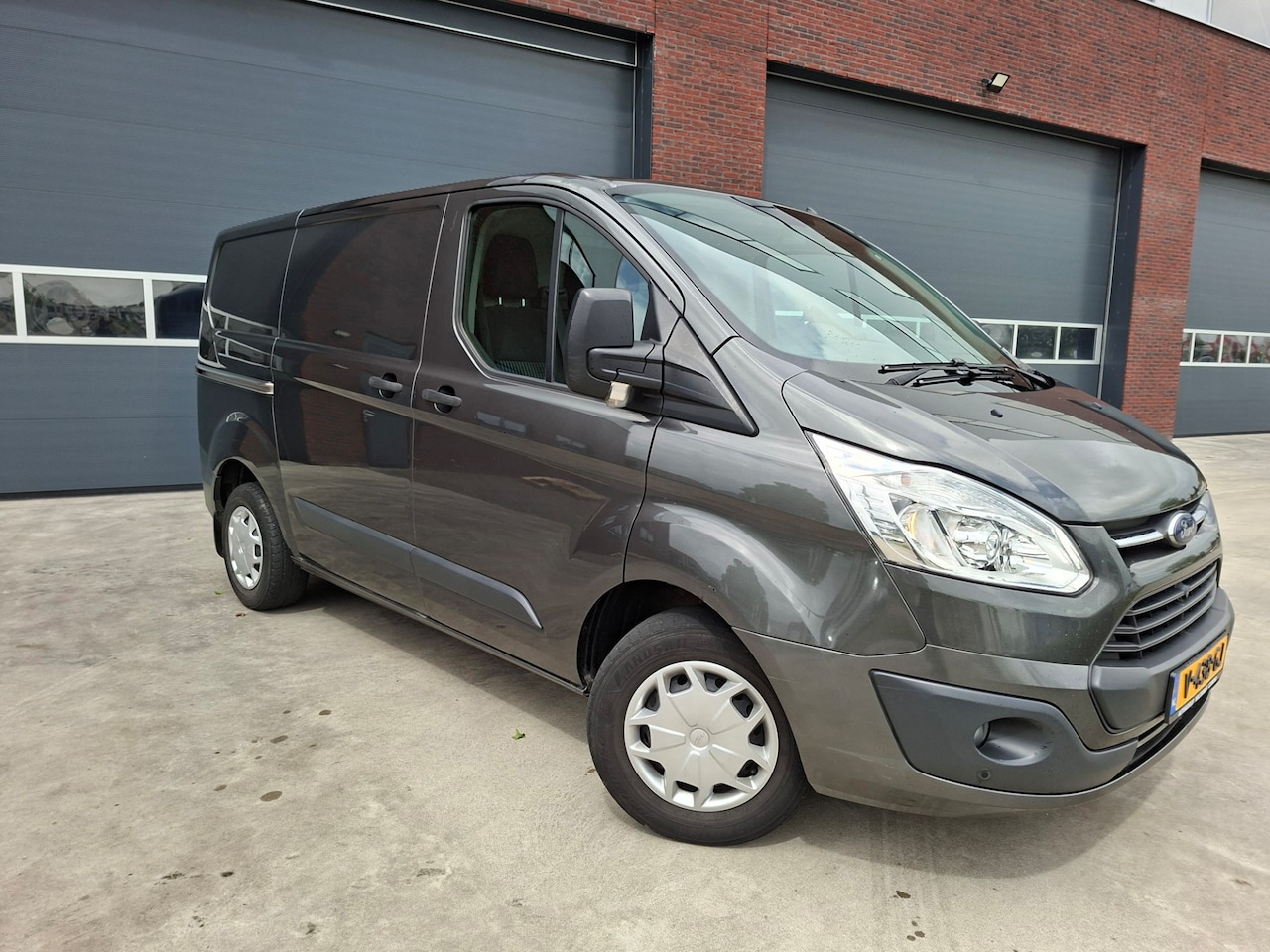 Ford Transit Custom - 270 2.0 TDCI L1H1 Trend Airco Nette staat Euro6 - AutoWereld.nl