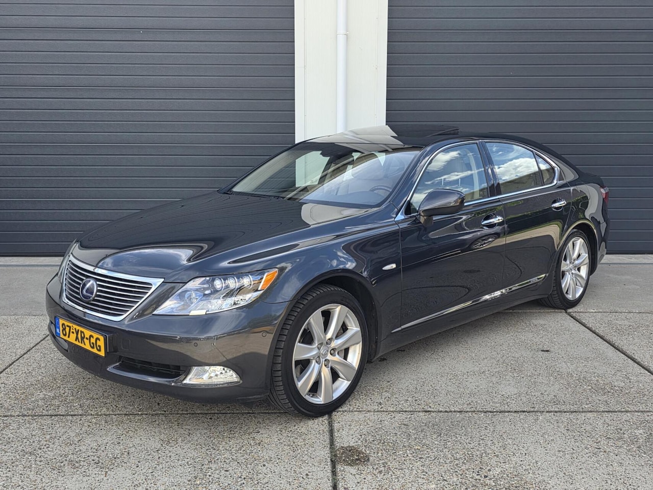 Lexus LS 600h - President BTW auto €9.916 NETTO - AutoWereld.nl