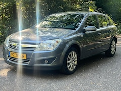 Opel Astra - 1.6 Temptation airco parkeer sensor cruise