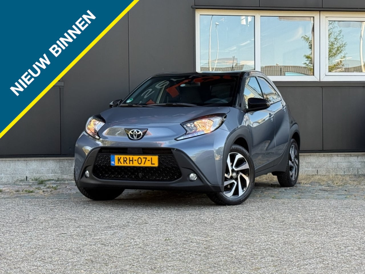 Toyota Aygo X - 1.0VVT-i Aut. Teamplayer/Stoelverw/Cruise contr/Lane ass/Apple carpl/ - AutoWereld.nl