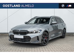 BMW 3-serie Touring - 330e M Sport Automaat / Trekhaak / Sportstoelen / Active Cruise Control / Parking Assistan