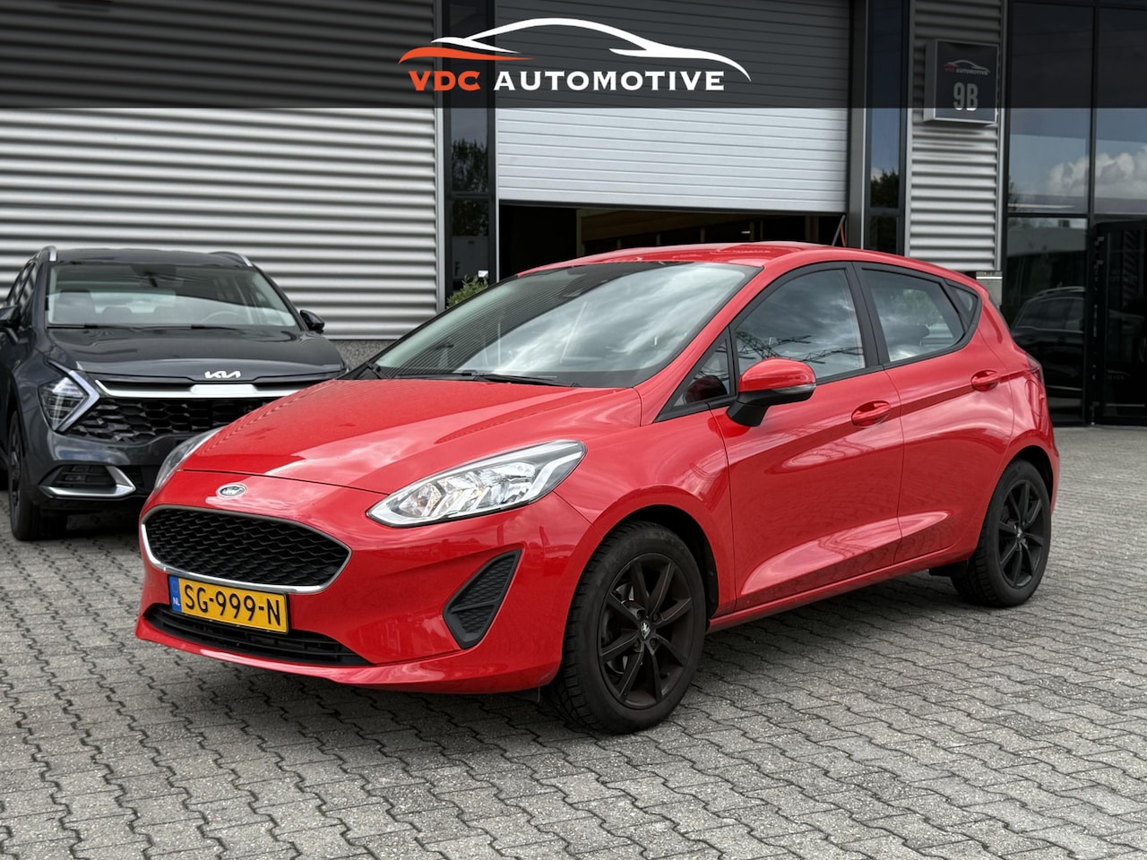 Ford Fiesta - 1.1 Cruisecontrol | Lane Assist | Zwarte Velgen | Airco | Nette Auto - AutoWereld.nl
