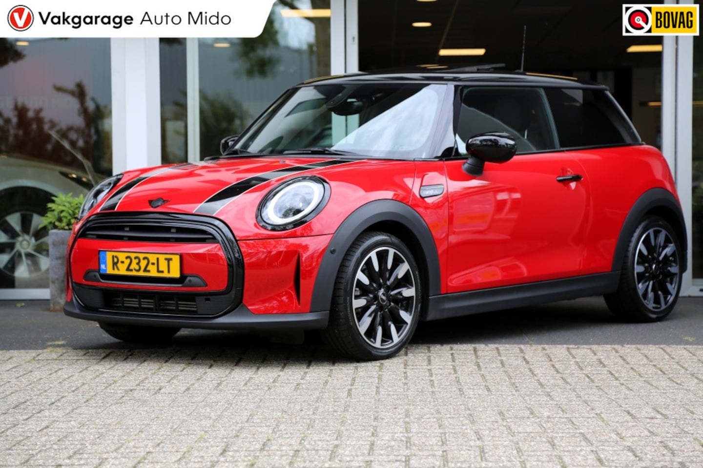 MINI 3-Deurs - 1.5 Automaat Cooper Camden Plus Edition | Panorama | NL auto - AutoWereld.nl