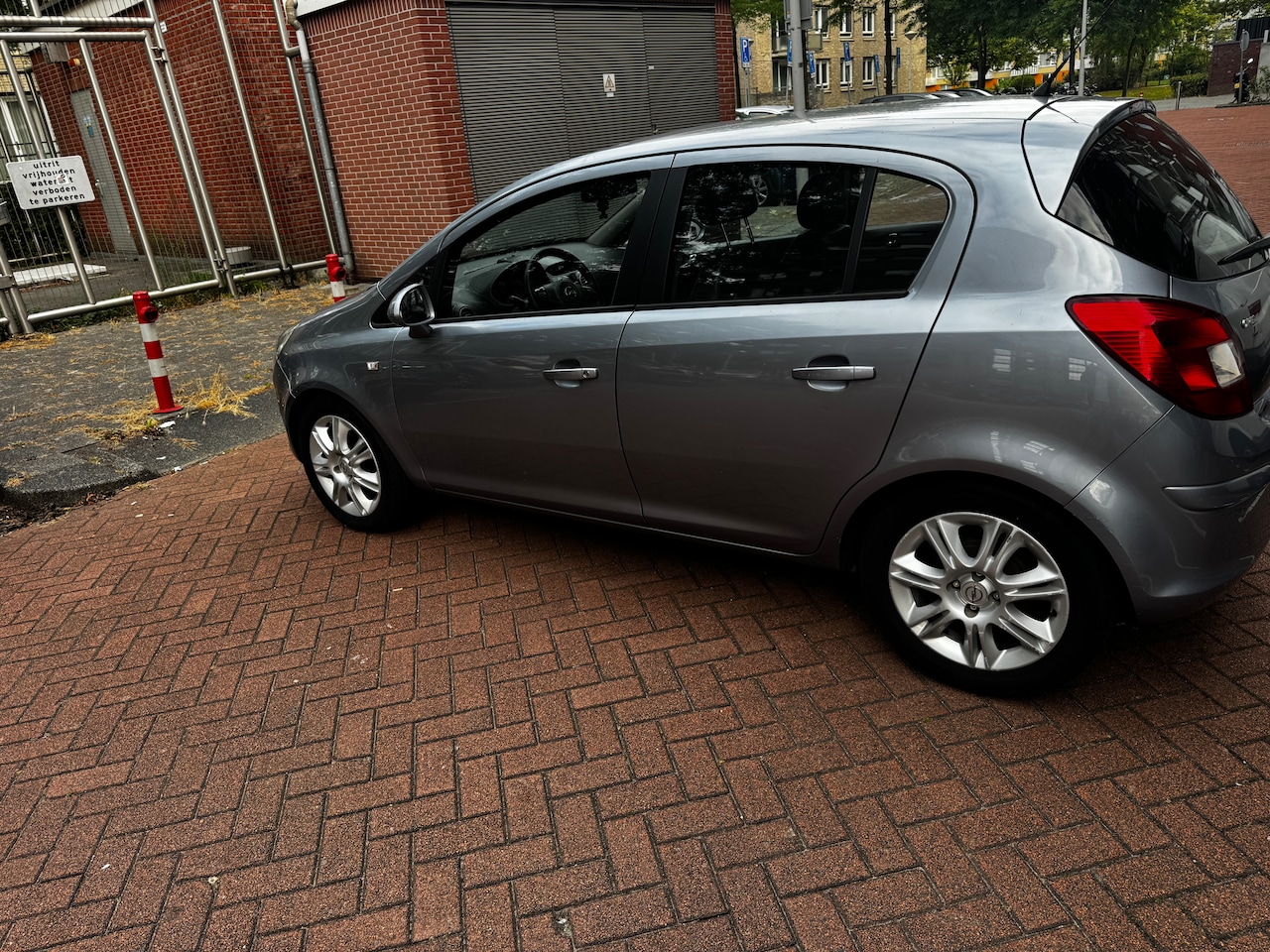Opel Corsa - 1.4-16V Cosmo - AutoWereld.nl