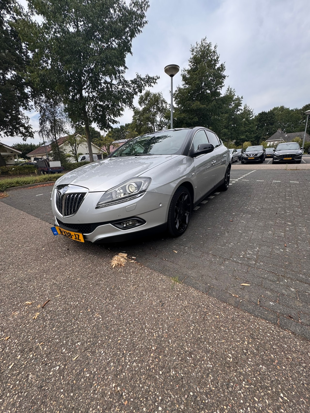 Lancia Delta - 1.8-16V Di Platinum - AutoWereld.nl