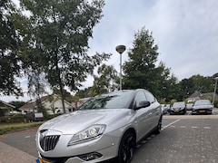 Lancia Delta - 1.8-16V Di Platinum