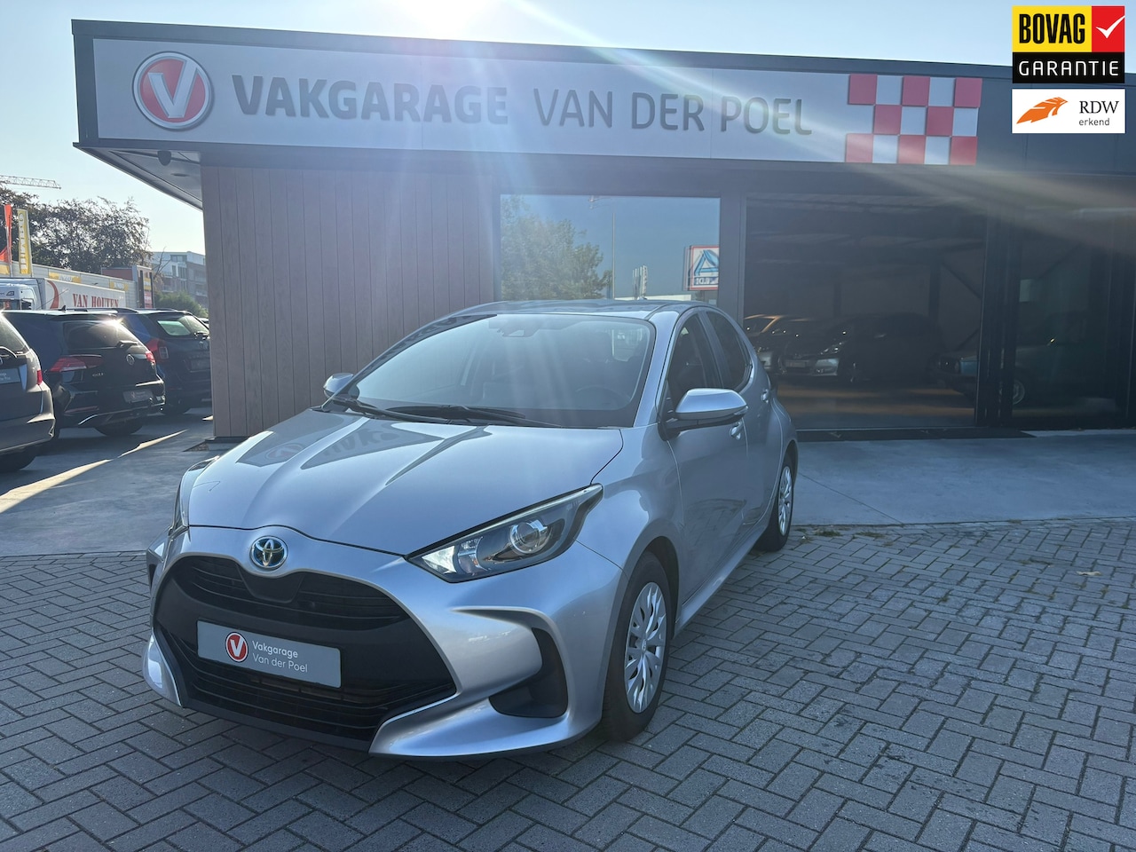Toyota Yaris - 1.5 Hybrid 115 Business - AutoWereld.nl