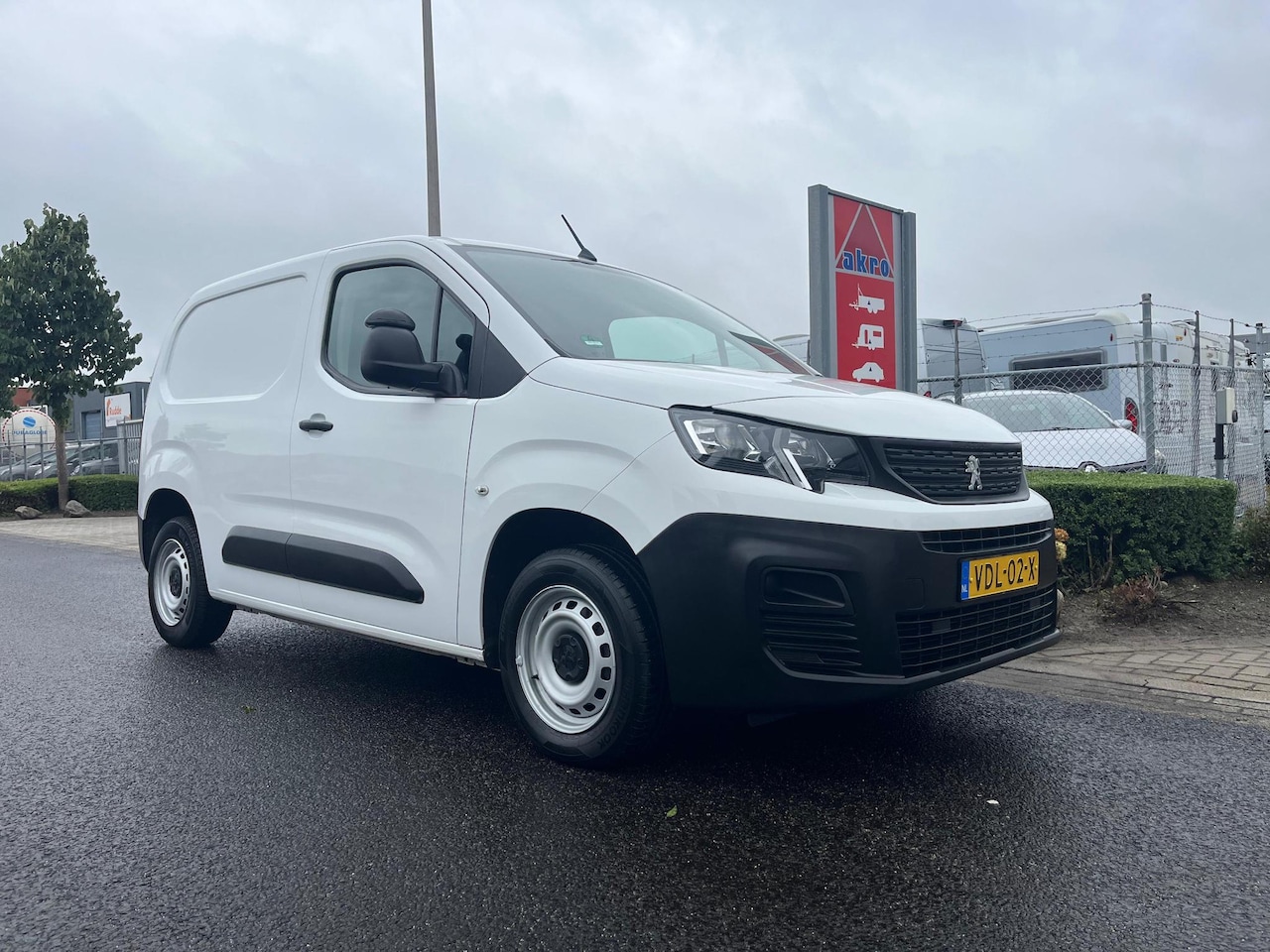 Peugeot Partner - 1.5 BlueHDI Pro | Elek. Ramen | Bluetooth | Nette bedrijfsauto - AutoWereld.nl