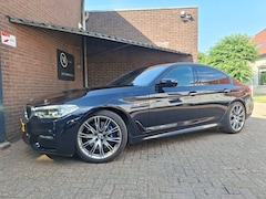 BMW 5-serie - 540i xDrive 340PK M-Sport Panoramadak / Harman & Kardon / Night Vision / Apple Carplay / R