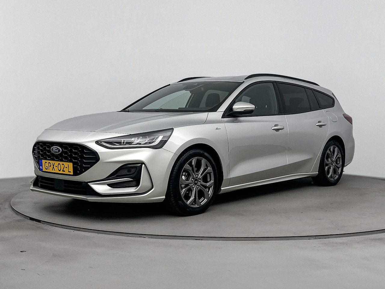 Ford Focus Wagon - 1.0EB Hybrid ST Line - AutoWereld.nl