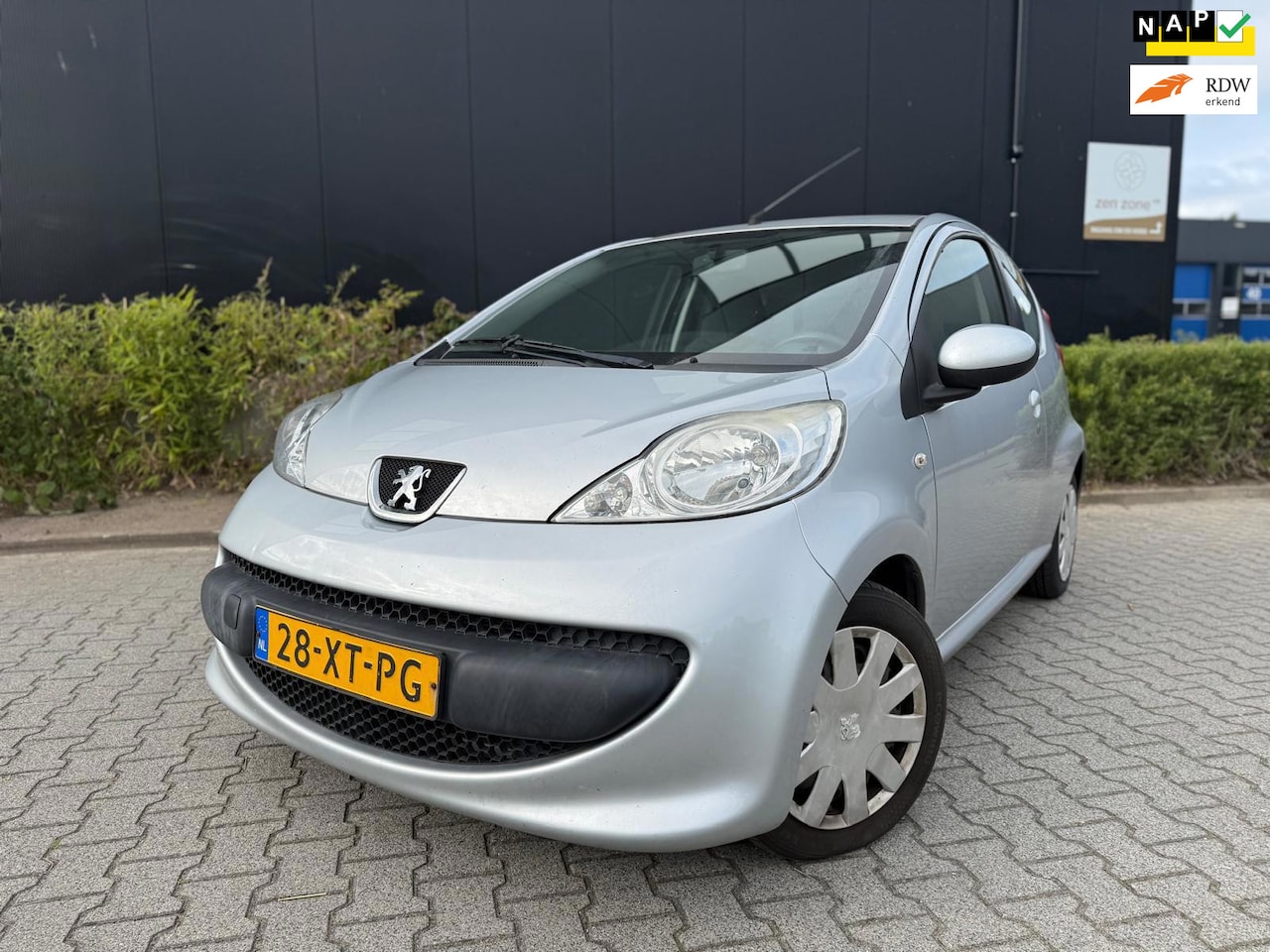 Peugeot 107 - 1.0-12V XS 1.0-12V XS - AutoWereld.nl