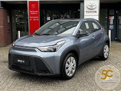 Toyota Aygo X - Play AD-CRUISE APPLE/ANDROID CAMERA EL-RAMEN EL-SPIEGELS NAVI NL-AUTO