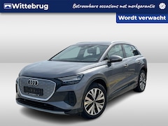 Audi Q4 e-tron - 40 Advanced 82 kWh 204pk / MMi Navigatie / LM 19 inch / Parkeerhulp Plus / Camera / Elektr