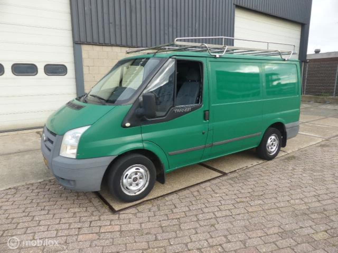 Ford Transit - 260S 2.2 TDCI Economy Edition 260S 2.2 TDCI Economy Edition - AutoWereld.nl