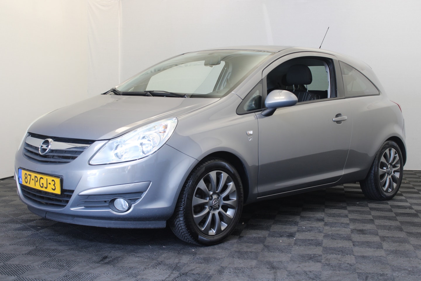 Opel Corsa - 1.2-16V Color Edition |Automaat|Trekhaak| - AutoWereld.nl