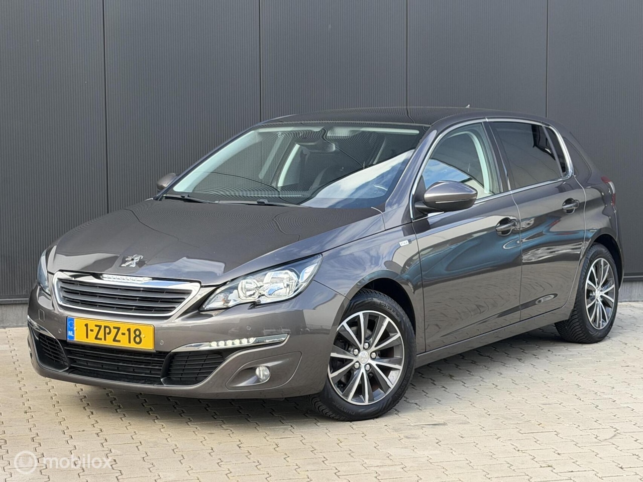 Peugeot 308 - 1.2 130PK Style | CRUISE | CLIMA | TREKHAAK | - AutoWereld.nl