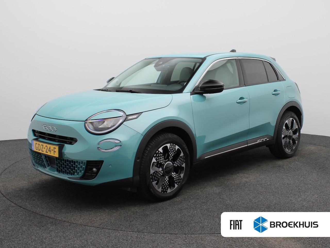 Fiat 600 - 1.2 Hybrid La Prima | Camera | Steolverwarming | Elektrisch Verstelbare Bestuurdersstoel | - AutoWereld.nl