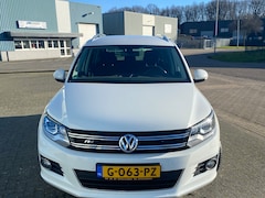 Volkswagen Tiguan - 2.0 TDI Sport&Style R-line Edition mag 2000kg geremd trekken