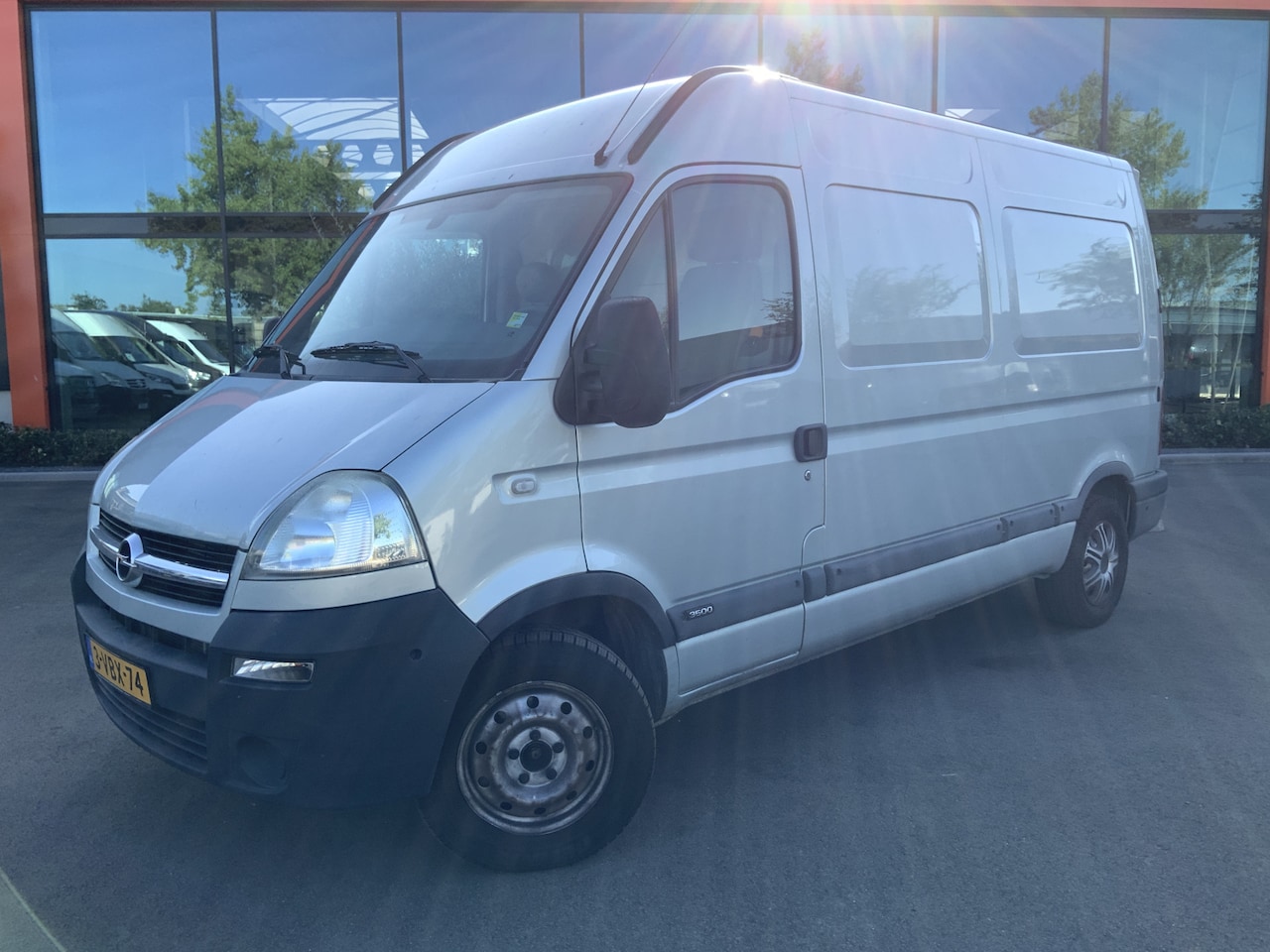Opel Movano - 2.5 CDTI L2H2 Laadklep Airco Canera 3 Zits Euro 4 - AutoWereld.nl