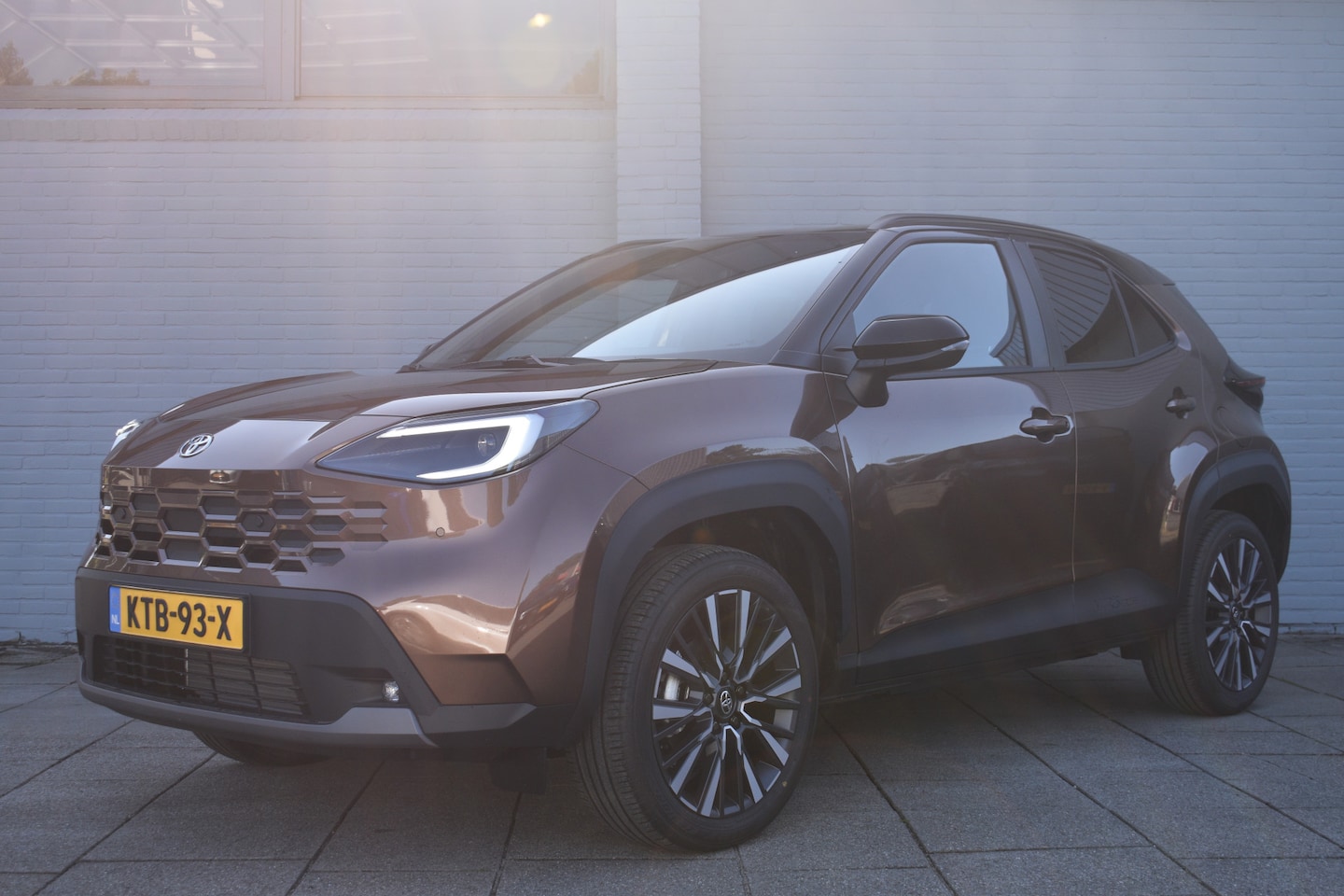Toyota Yaris Cross - 1.5 Hybrid 130 Executive Automaat 130pk | PP | JBL | Head-up | BSM | Stuurwielverwarming | - AutoWereld.nl