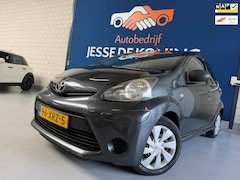 Toyota Aygo - 1.0 VVT-i Comfort / bj.2012 / 5 deurs / airco / navigatie / facelift rijdt perfect / APK 0