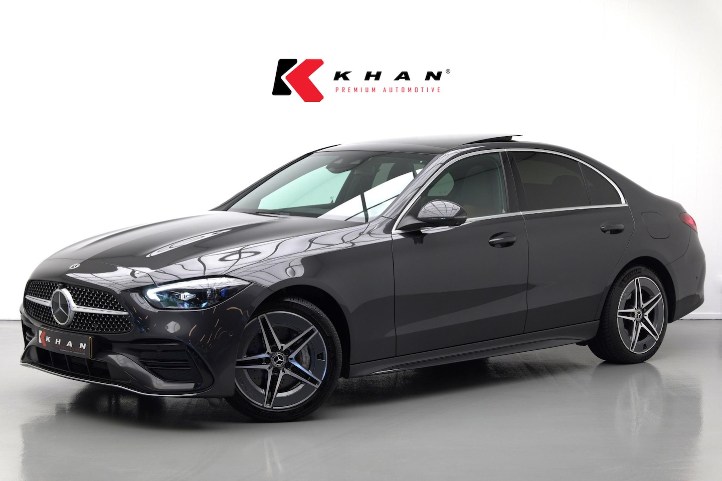 Mercedes-Benz C-klasse - C300e C300e AMG Line |Pano|Burmester|Ambient|Trekhaak|Leder| - AutoWereld.nl