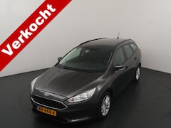 Ford Focus Wagon - Ecoboost 100pk Trend | Verwarmde voorruit | Airco | Parkeersens. achter | Cruise control |