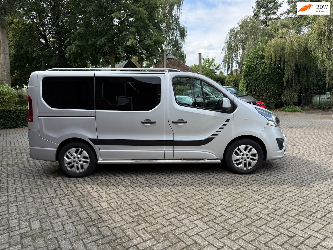 Opel Vivaro Combi - 1.6 CDTI L1H1 BiTurbo ecoFLEX € 9975 incl. btw / ex bpm - AutoWereld.nl