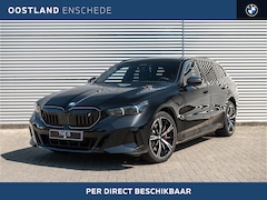 BMW i5 Touring - eDrive40 M Sport / Panoramadak / Adaptieve LED / Adaptief onderstel professional / Comfort