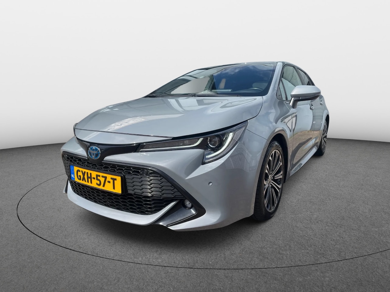Toyota Corolla - 1.8 Hybrid Dynamic CLIMA CAMERA CRUISE WINTERPACK - AutoWereld.nl