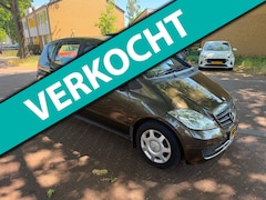 Mercedes-Benz A-klasse - AUTOMAAT / Eerste eigenaar / 88.000 NAP / Parkeersensoren achter