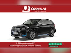 BMW iX1 - xDrive30 xLine - Comfort Access - Getinte Ruiten - Grootlichtassistent - Interieurlijst Sc