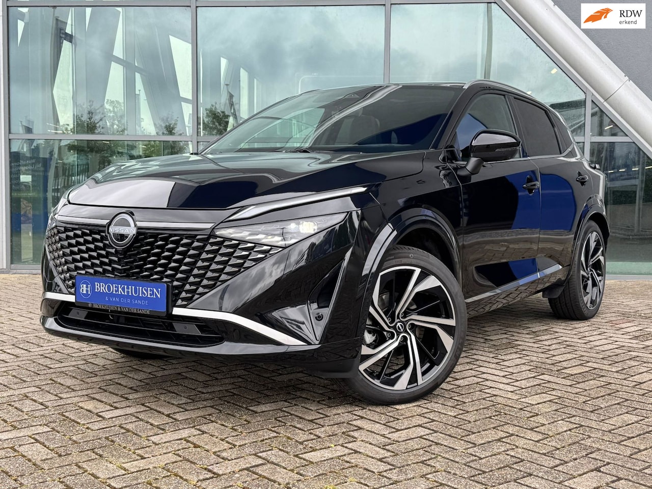 Nissan Qashqai - 1.3 MHEV Xtronic Tekna Plus 158pk Massage stoelen / Bose Geluid / Panoramadak - AutoWereld.nl