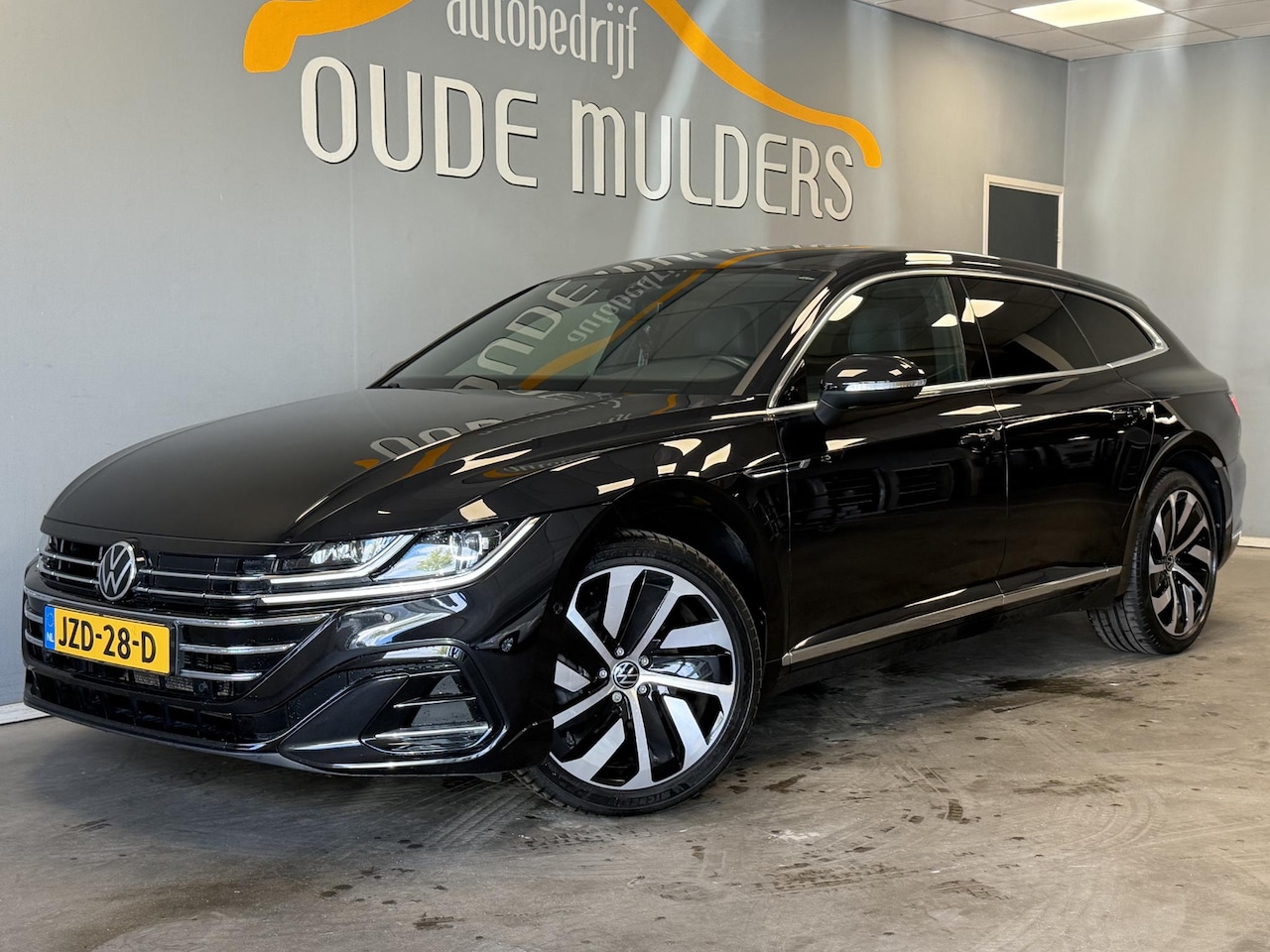 Volkswagen Arteon Shooting Brake - 1.4 TSI eHybrid R-Line | Camera | Stoelverwarming | Adaptive cruise | - AutoWereld.nl