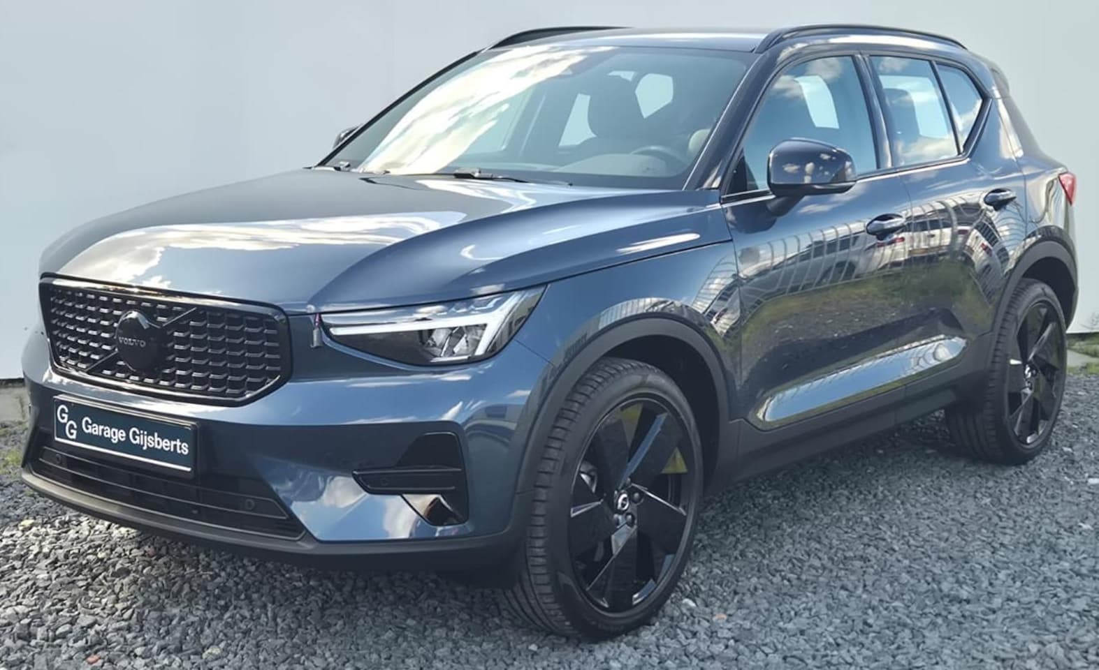 Volvo XC40 - 2.0 B3 Plus Black Edition MY 2026 - 20” Wielen - Adaptive Cruise Control - Harman Kardon A - AutoWereld.nl