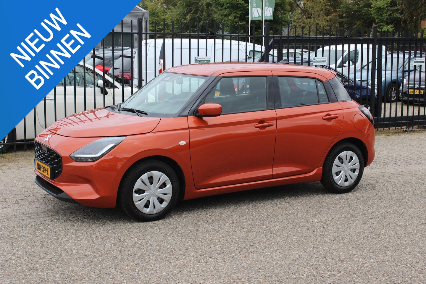 Suzuki Swift - 1.2 Comfort Smart Hybrid 1.2 Comfort Smart Hybrid, Navigatie Trekhaak! - AutoWereld.nl