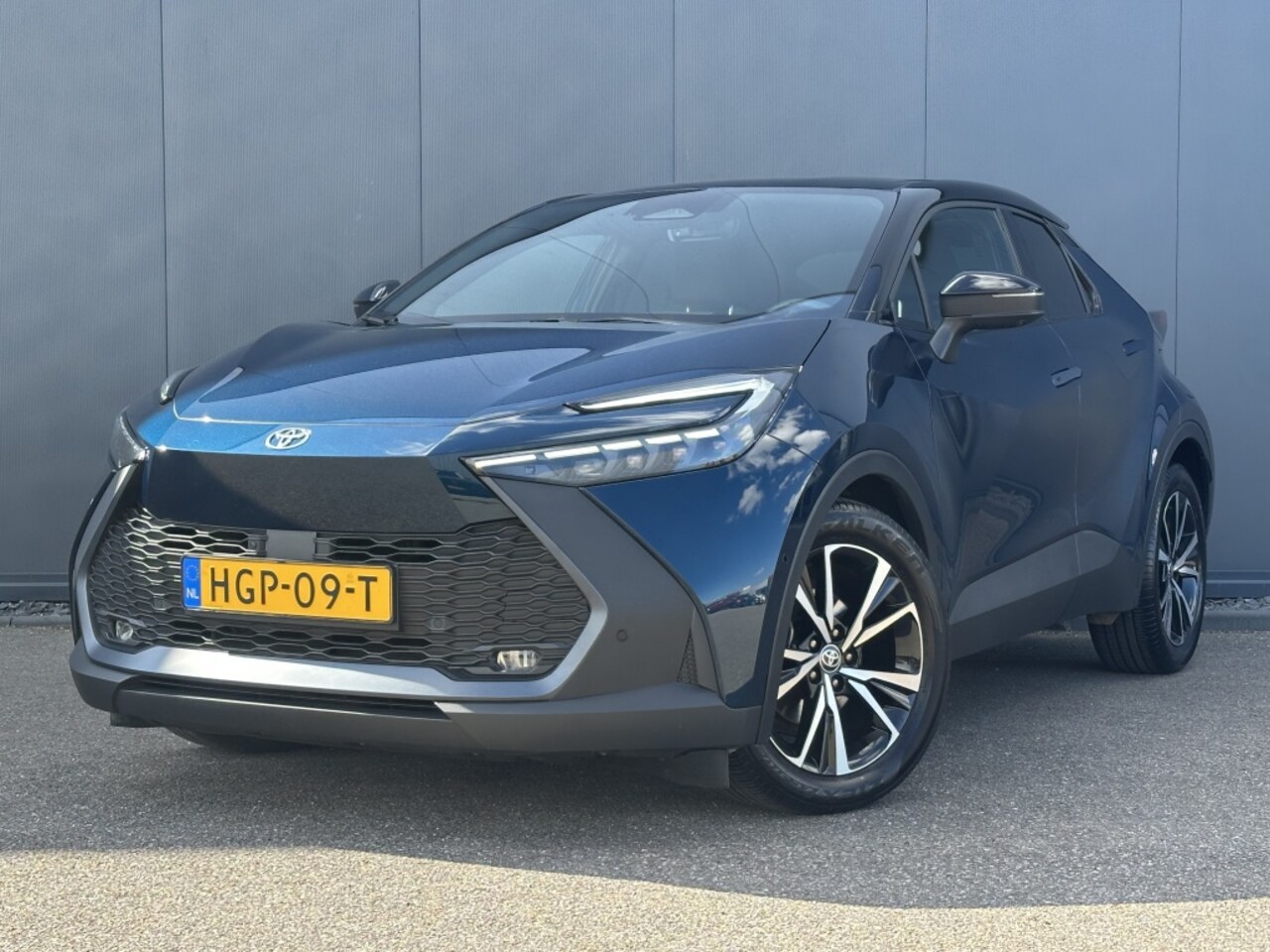 Toyota C-HR - 1.8 Hybrid 140 First Edition - AutoWereld.nl