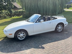 Mazda MX-5 - 1.6i-16V Miata - NA
