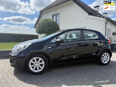 Kia Rio - 1.2 CVVT / Bj: 2015 / N.A.P