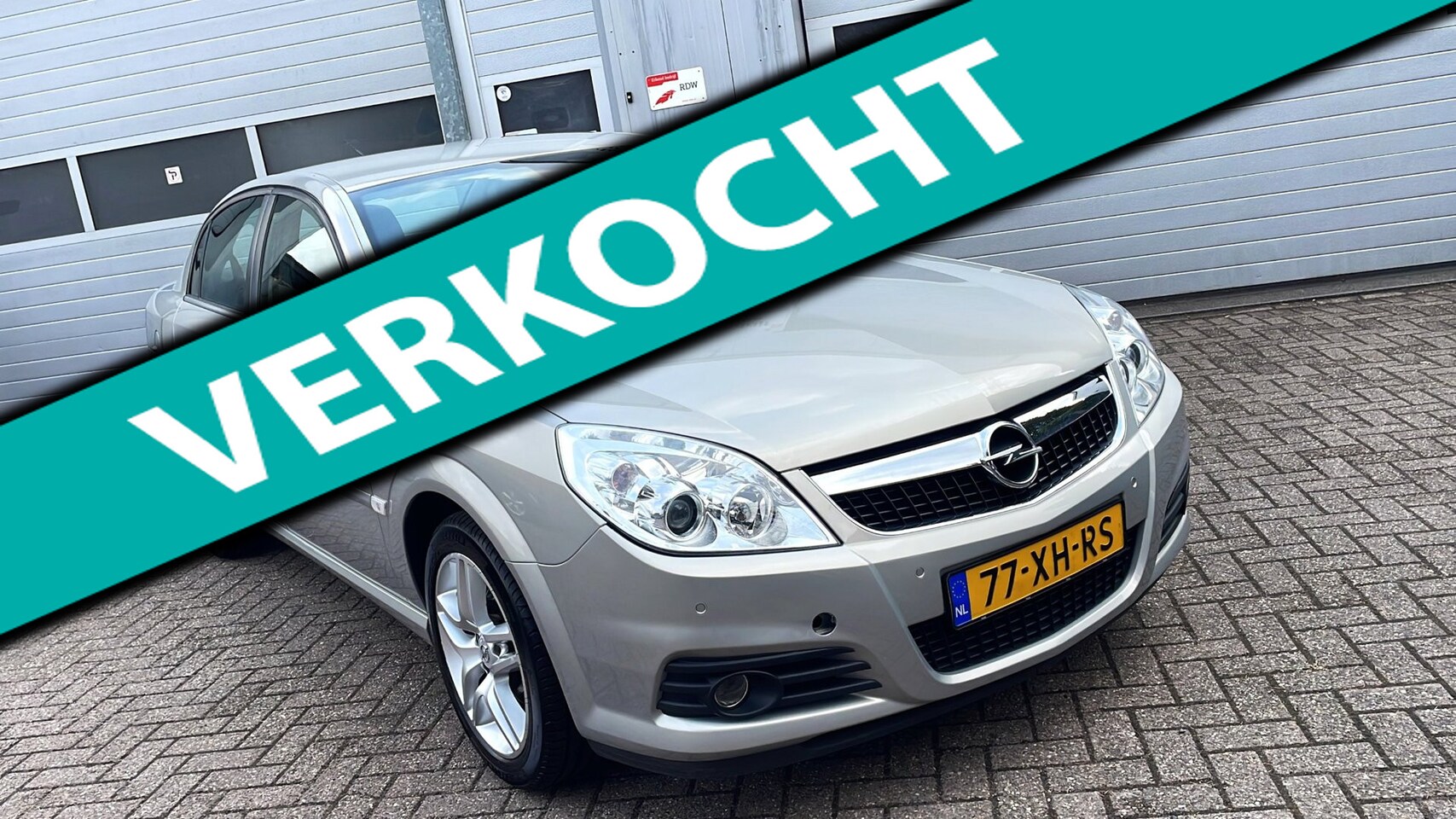 Opel Vectra - 1.8-16V Executive-Navi-Leder-Clima-Cruise-Nw APK - AutoWereld.nl