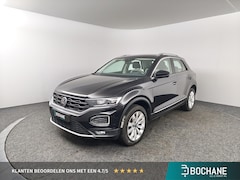 Volkswagen T-Roc - 1.5 TSI Sport | Trekhaak | Navigatie |
