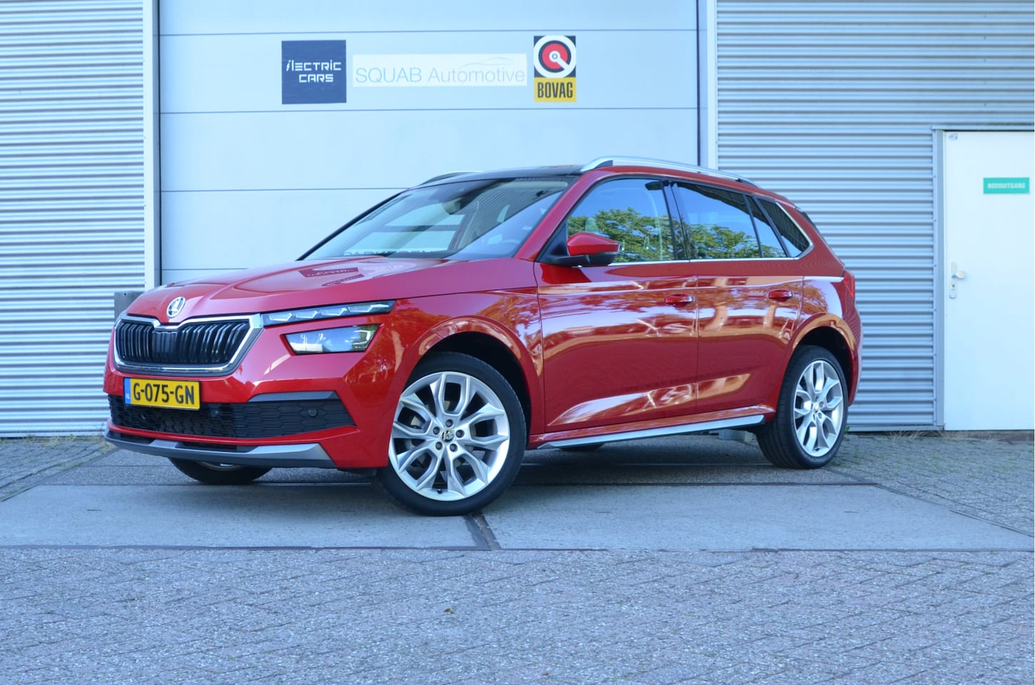 Skoda Kamiq - 1.0 TSI Business Edition Pano, Leder, 18" Alu enz - AutoWereld.nl