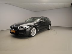 BMW 5-serie Touring - 530e | Laserlicht | Leder | Navigatie | Comfortzetels | Clima | PDC | DAB | Alu 18 inch